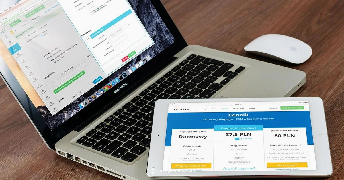 AI Agents vs SaaS - Ai Agent Ops